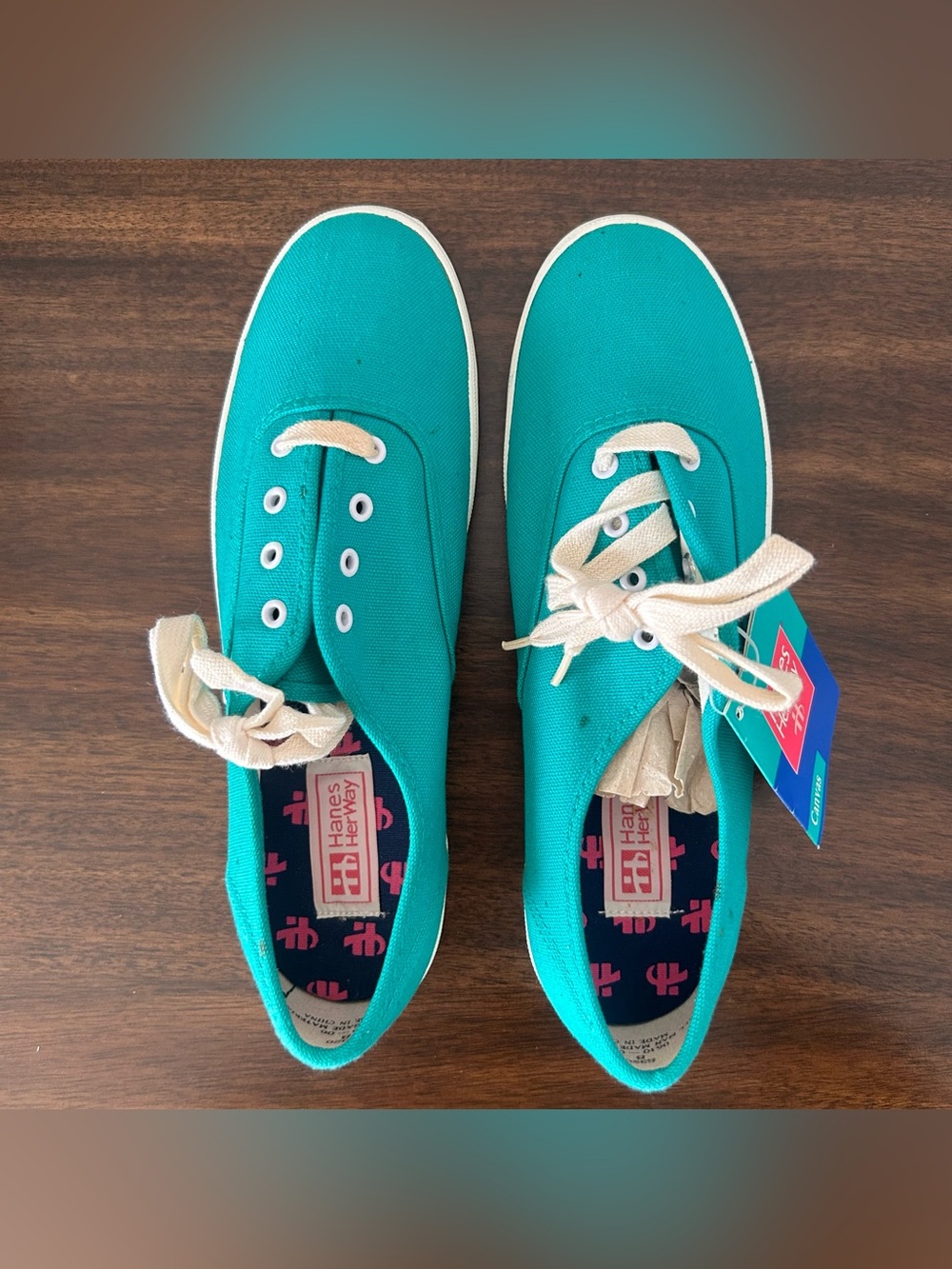 NWT Vintage 1990s Hanes Her Way Teal Canvas Lace Sneakers Rubber Soles Size 8